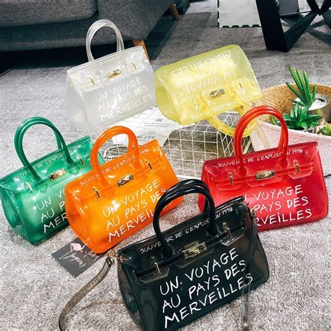 sac transparent un voyage au pays des merveilles hermes